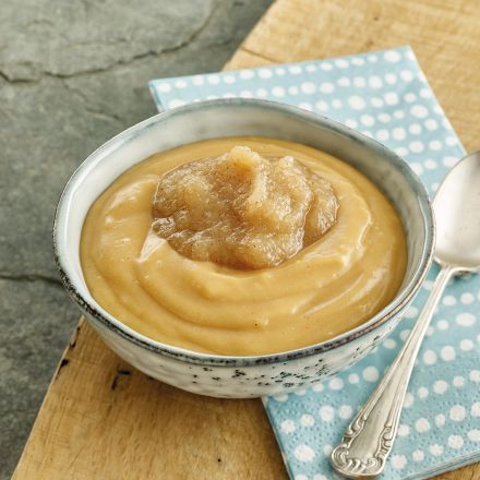 Pur&#233;ed Spiced Apple and Custard